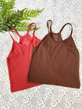 Pair of Ododos Ribbed Halter Tank Tops XL